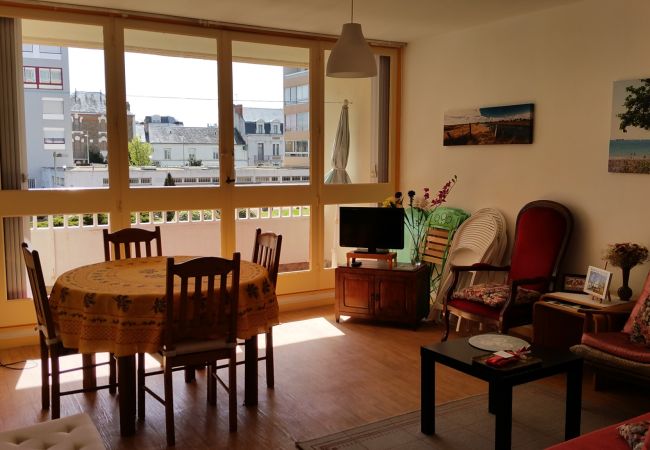 Appartement à Les Sables-d´Olonne - LS06014 Les Salines 1*