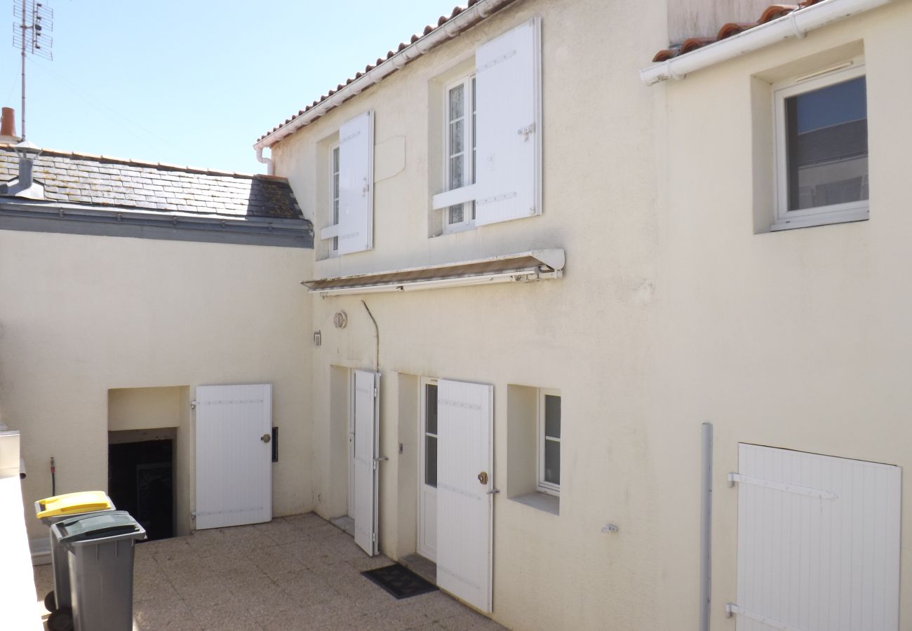 Maison à Saint-Gilles-Croix-de-Vie - SG04084 Maisonnette de vacances pour 4 pers à 2 pa