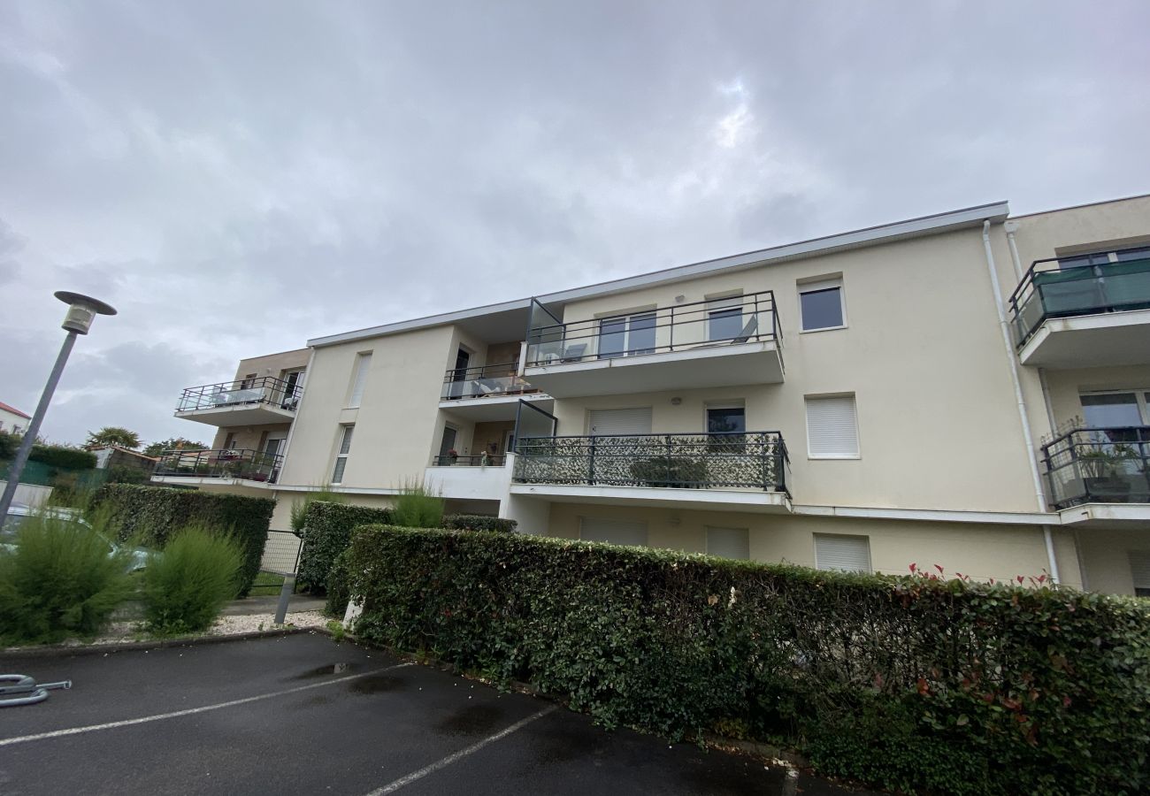 Appartement à Château-d´Olonne - Bel appartement avec parking CO04042