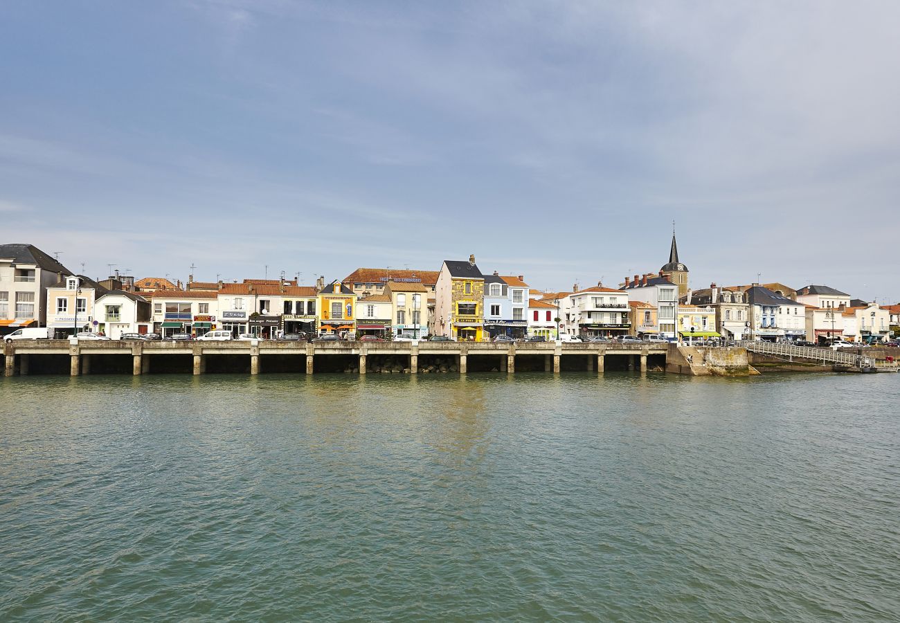 Appartement à Les Sables-d´Olonne - Appartement avec piscine Le souvenir intemporel