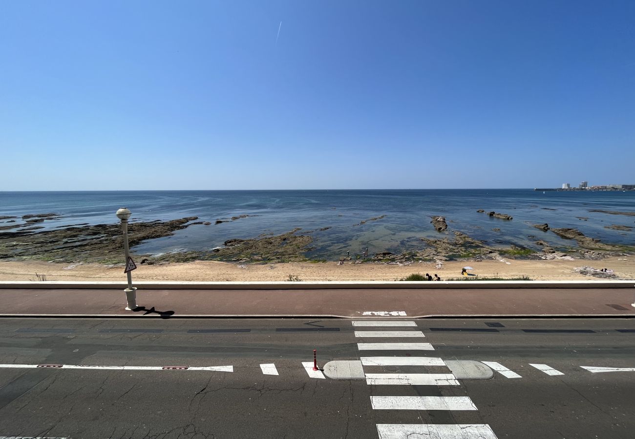 Studio à Les Sables-d´Olonne - Studio face mer - PARKING - Les Présidents LS04046