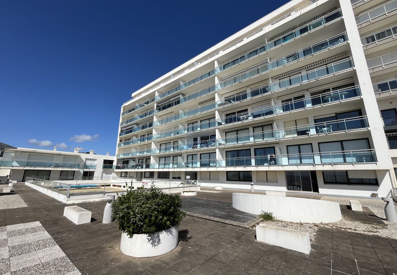 Appartement à Saint-Gilles-Croix-de-Vie - SG06140 Appartement face mer avec piscine en roof