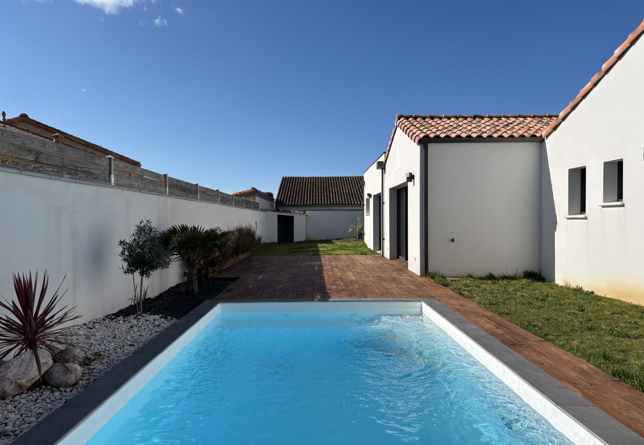 Villa à Château-d´Olonne - CO06100 Villa avec piscine